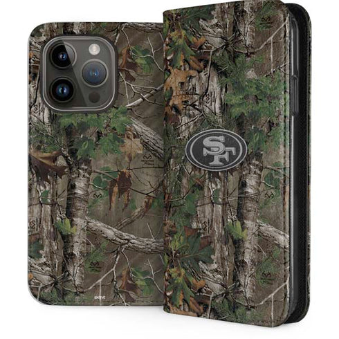NFL San Francisco 49ers Realtree Xtra Green Camo iPhone 15 Pro Folio Case